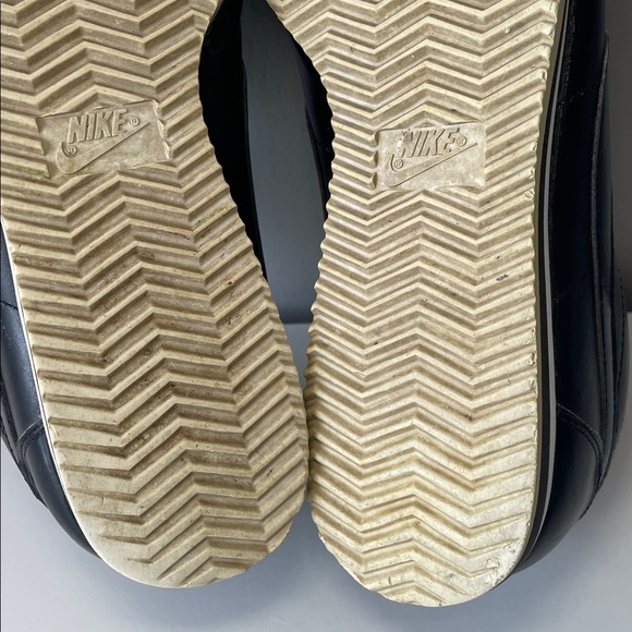 Nike ‘Classic Cortez' Black Leather women’s sneakers size 10 - Picture 12 of 16